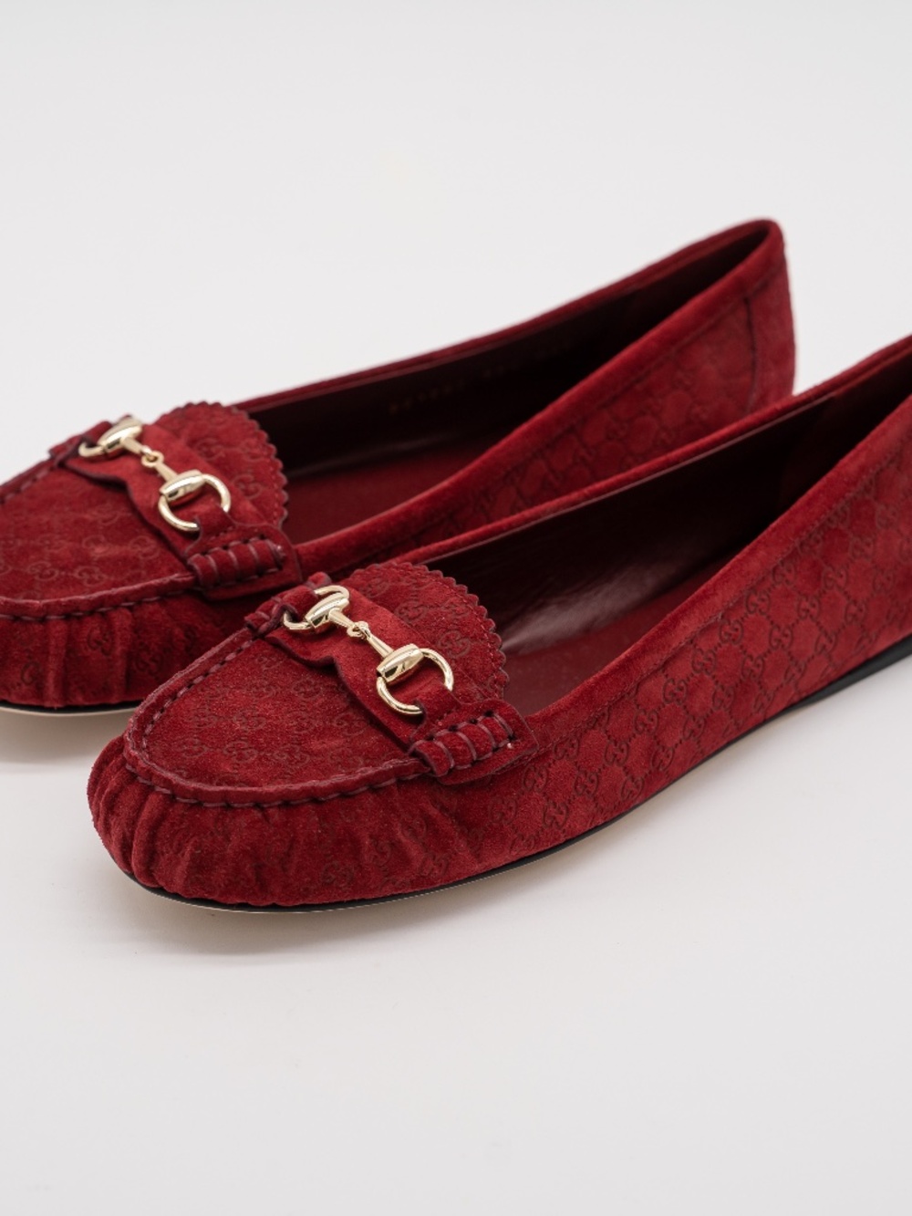 Gucci Women's Suede Ballet Flats Red Horsebit Kensington size 38.5 8.5 US